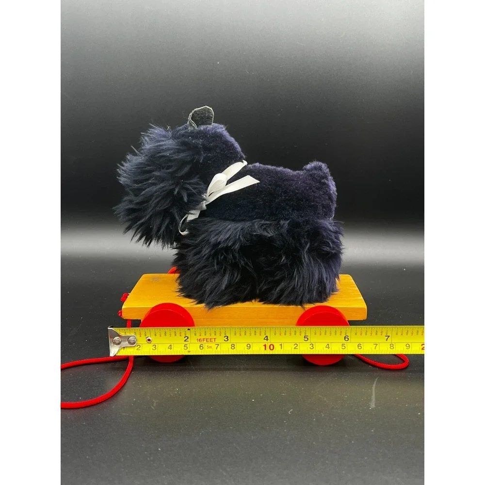 VTG Folk Art Figurine‎ Scottish Terrier Dog Pull Toy